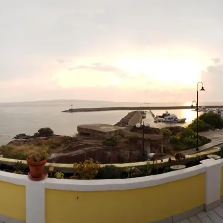 Villarolu Bed & Breakfast *